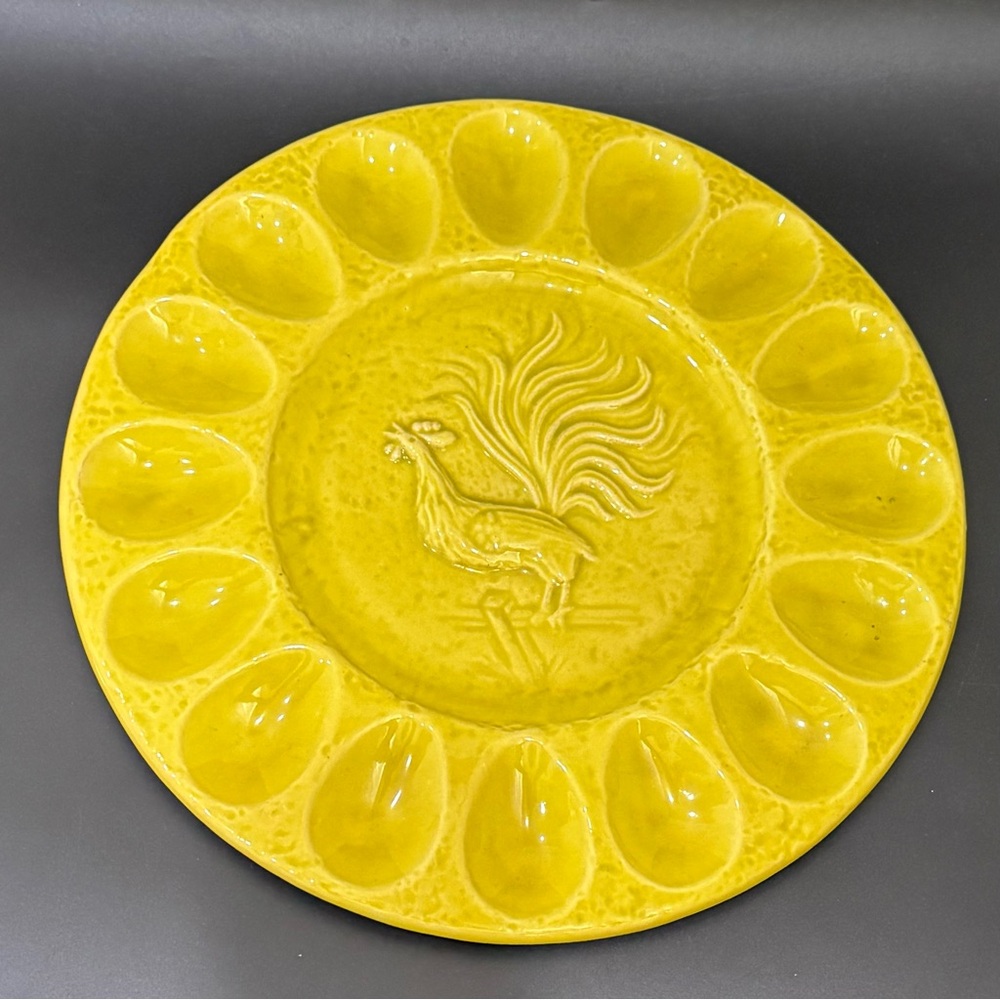 Vintage California Pottery Yellow Glazed Rooster Deviled Egg Plate 12” Platter - Picture 3 of 16